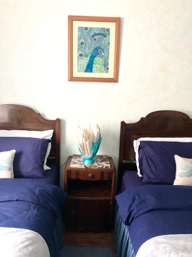 Bed and Breakfast Le Figuier à La Foret-Auvray Extérieur photo